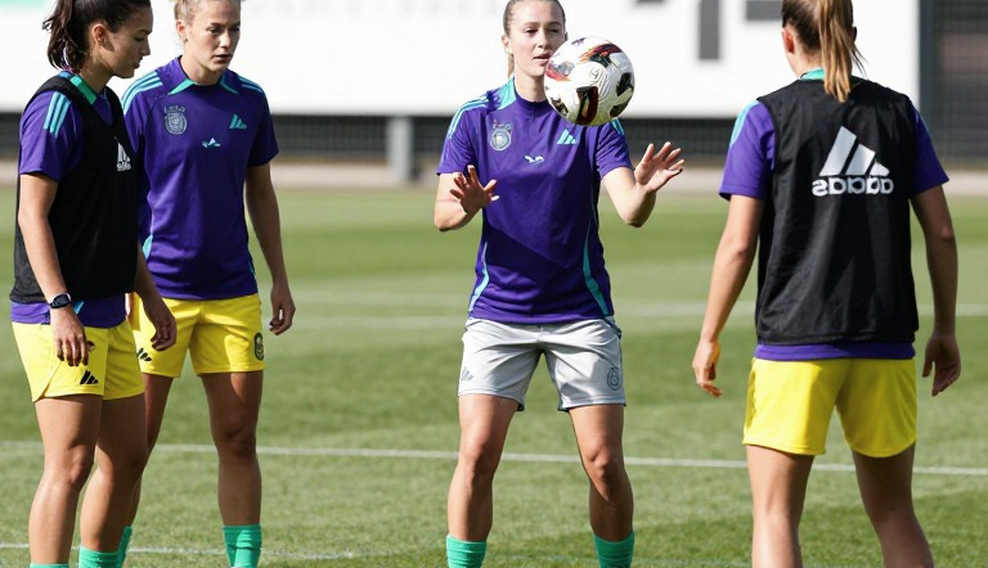 Thị trường chuyển nhượng V-League: Cánh cửa thật sự nằm ở cổng sân, không phải phòng họp