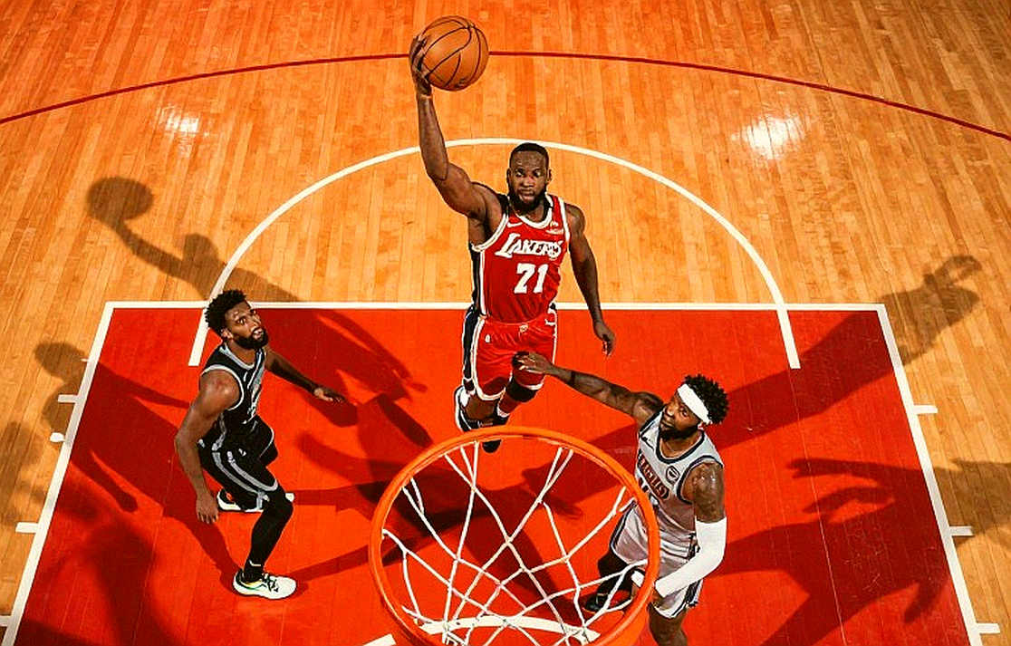 Mike James, Chiếc Xe Điện và Canh Bạc Cameron Payne: Vết Nứt Sau Nụ Cười Ở Istanbul