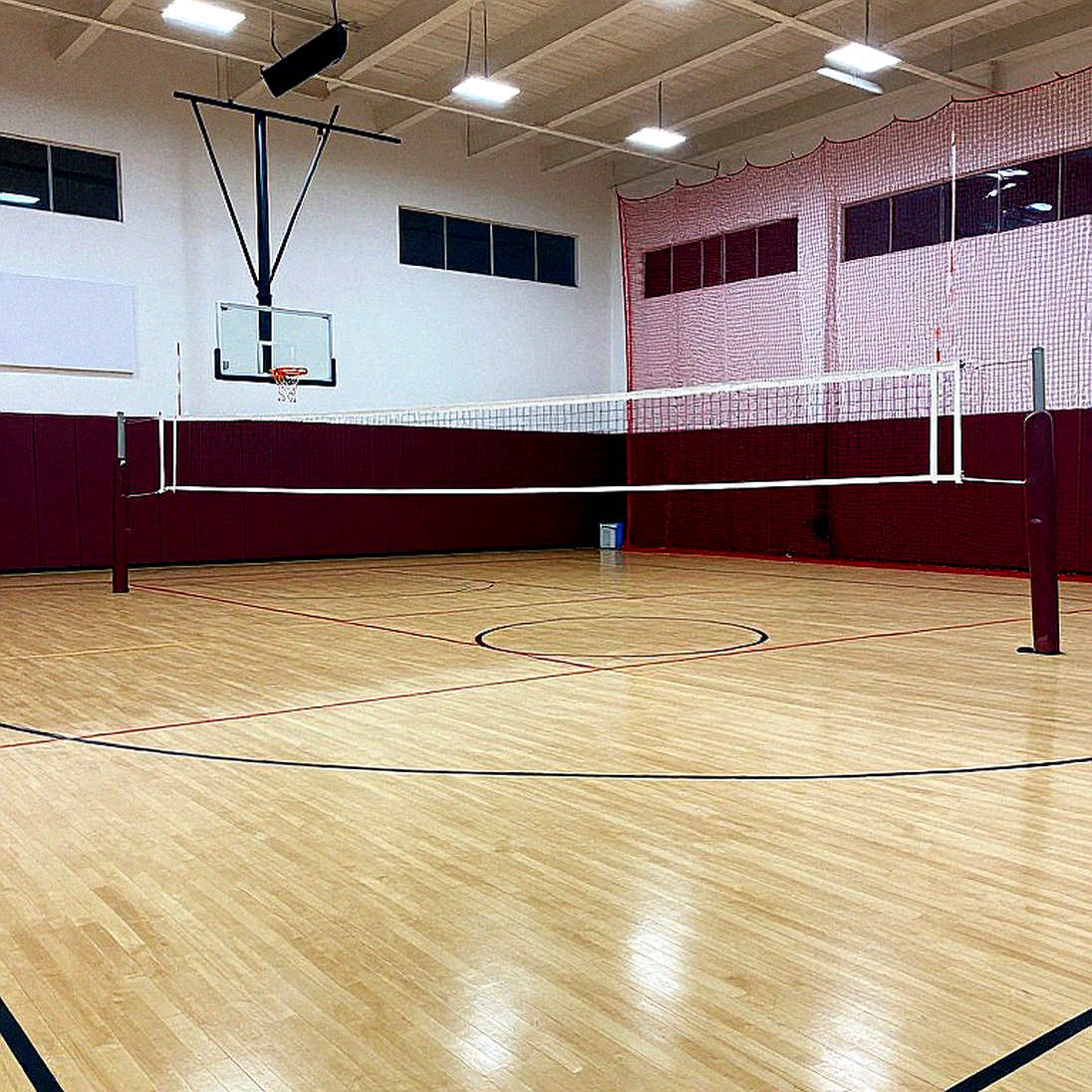 Ba mươi năm MOP bóng chuyền nữ NCAA: Người hùng áo libero và con đường ra bãi biển
