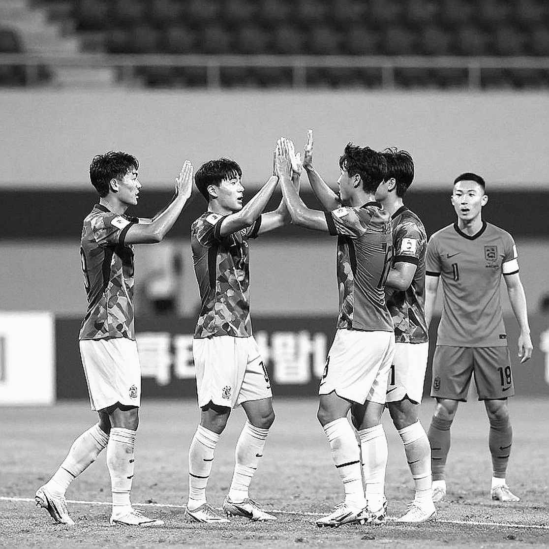 Trabzonspor vs Beşiktaş: Khi 98 Cú Sút Đáng Giá Hơn 123 Cú Sút