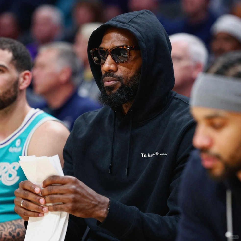 NBA phạt Clippers: Năm lượt chọn vòng 1, 30 triệu USD và cuộc chiến trọng tài NBA phạt Clippers: Năm lượt chọn vòng 1, 30 triệu USD và cuộc chiến trọng tài