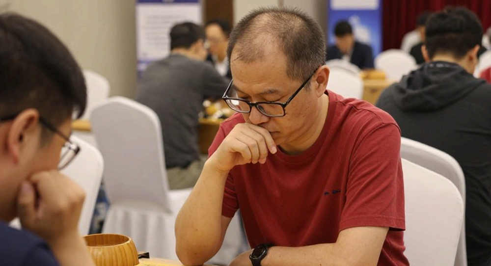 Carlsen xếp Sindarov cửa trên, Gukesh cửa dưới: trận tranh ngôi vô địch cờ vua thế giới được định giá trước khi khai cuộc