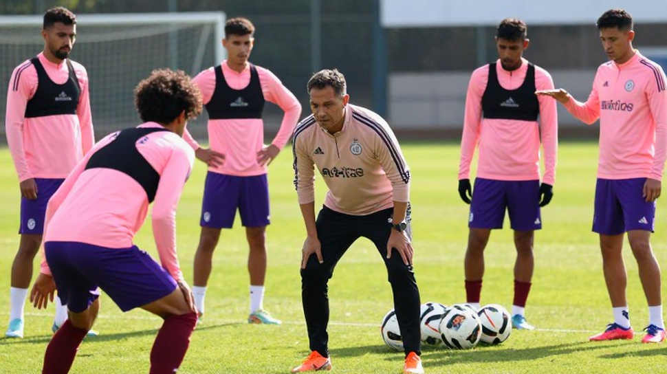 Man United: bốn trận không thắng, khởi đầu tệ nhất 40 năm và khoảng lặng ở phút 78