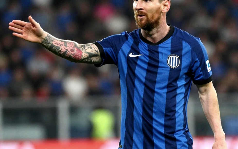 América 110 năm: Gia tộc Alves và những số 9 không thể mua bằng tiền