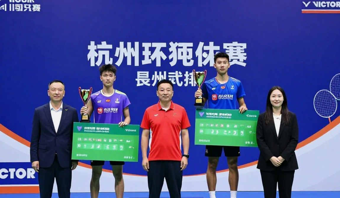Vietnam Open 2026: Tiến Minh 43 tuổi thắng vòng loại, còn đầu gối Lê Đức Phát mới là câu chuyện