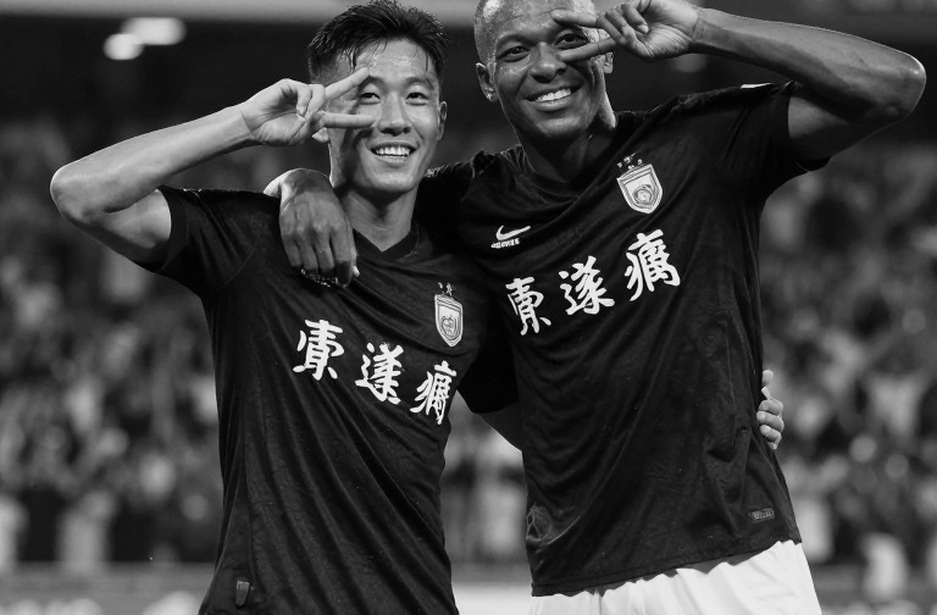Vòng 2 LPBank V-League 2026-2027: Hà Nội FC thua 1-4 trên sân nhà, khủng hoảng niềm tin dâng cao Vòng 2 LPBank V-League 2026-2027: Hà Nội FC thua 1-4 trên sân nhà, khủng hoảng niềm tin dâng cao