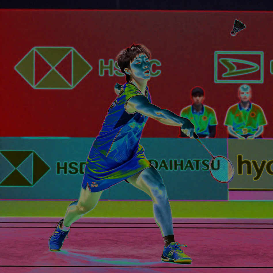 Alwi Farhan đánh tập cùng Kento Momota trước Asian Games 2026: tín hiệu chuẩn bị và khoảng trống dữ liệu