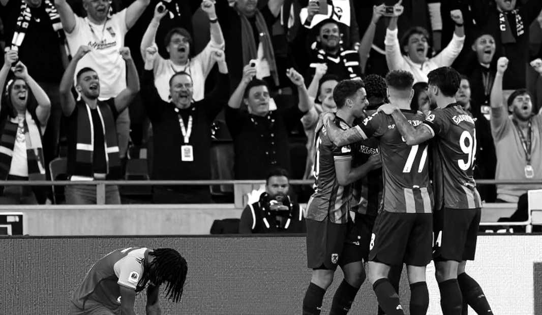 Chinese Football and the Truth About Clearance: When the Ball Falls, the Wallet Falls, and Honor Falls Too Chinese Football and the Truth About Clearance: When the Ball Falls, the Wallet Falls, and Honor Falls Too