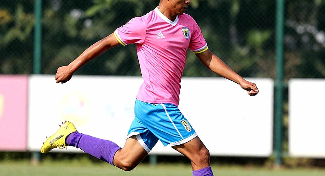 Werder Bremen và Youri Regeer: Bản hợp đồng của sự kiên nhẫn sau 18 tháng sóng gió ở Ajax