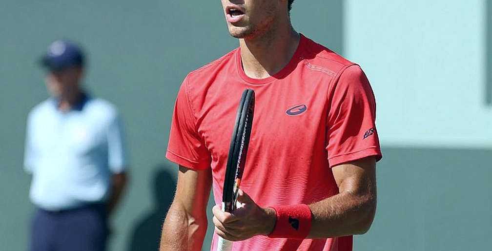 Djokovic và vòng 1 US Open: Cơn chuột rút không chỉ là một đêm tồi tệ Djokovic và vòng 1 US Open: Cơn chuột rút không chỉ là một đêm tồi tệ