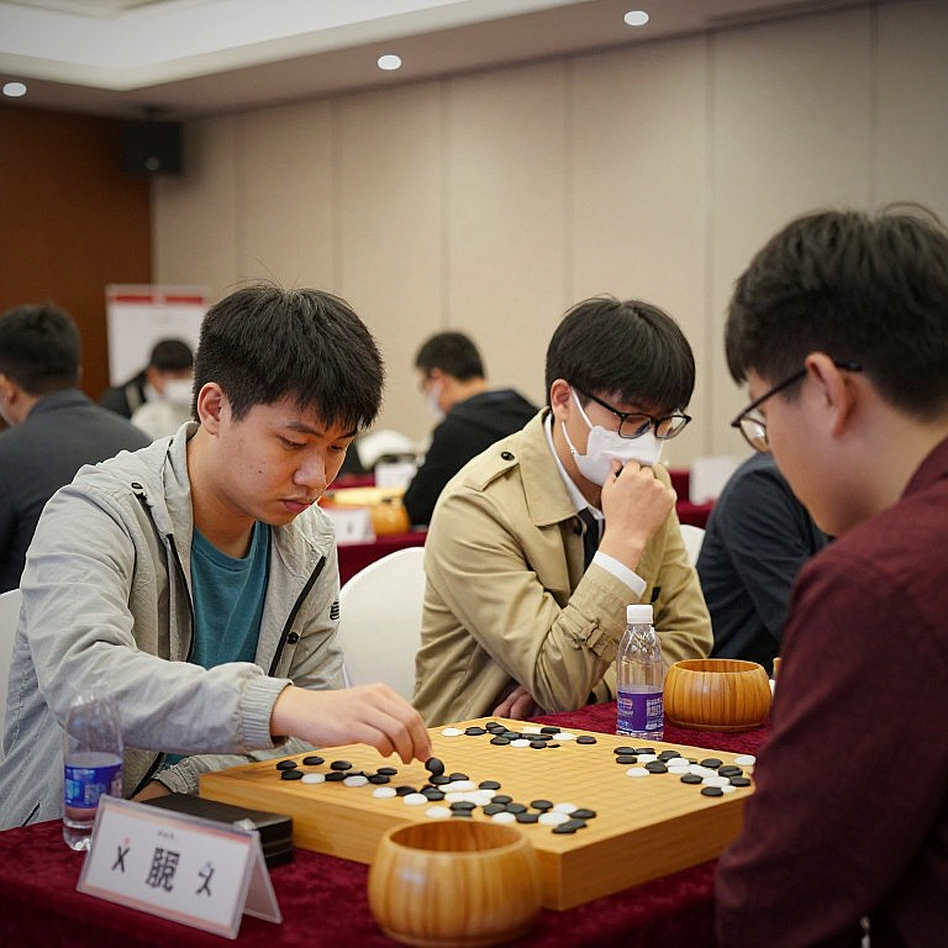 Khai cuộc Scotch, ván Kasparov - Karpov 2026 và lời hứa 60 phút hóa giải của Mikhalchishin Khai cuộc Scotch, ván Kasparov - Karpov 2026 và lời hứa 60 phút hóa giải của Mikhalchishin